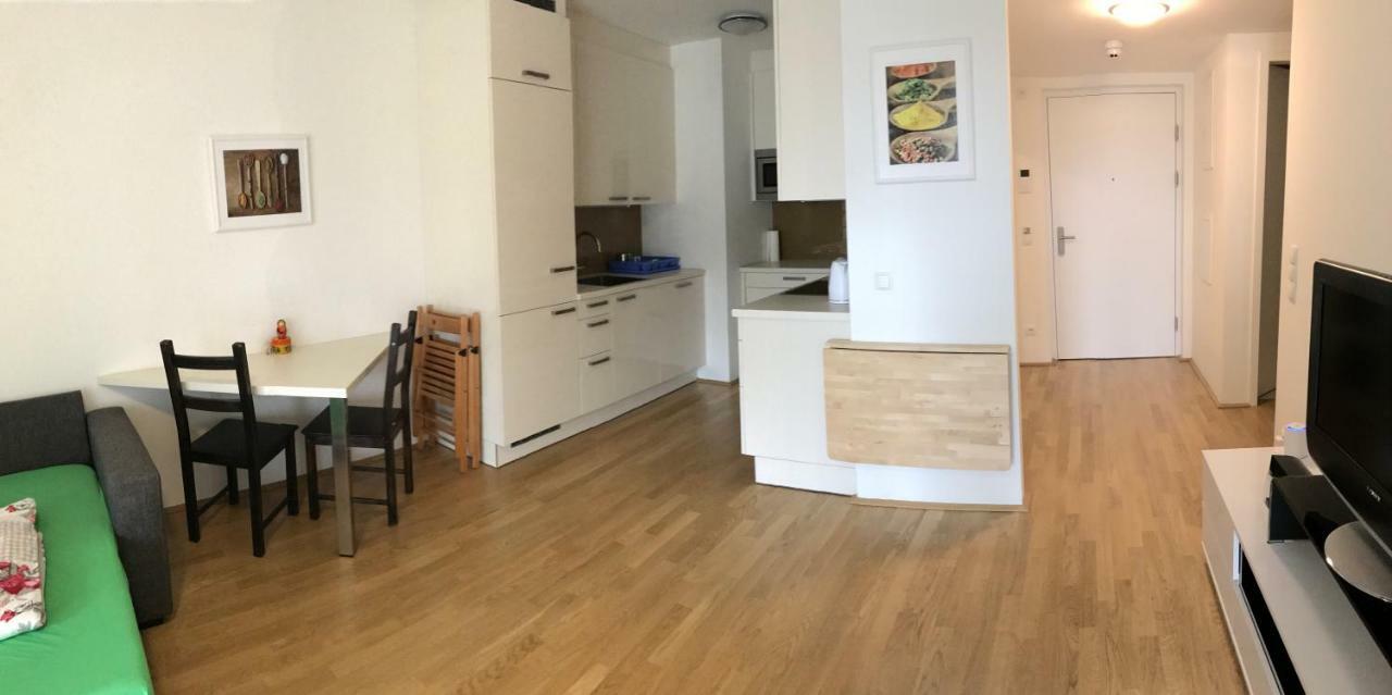 Apartment With Parking On Premise ウィーン エクステリア 写真
