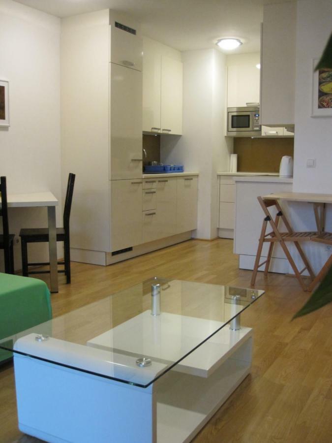 Apartment With Parking On Premise ウィーン エクステリア 写真